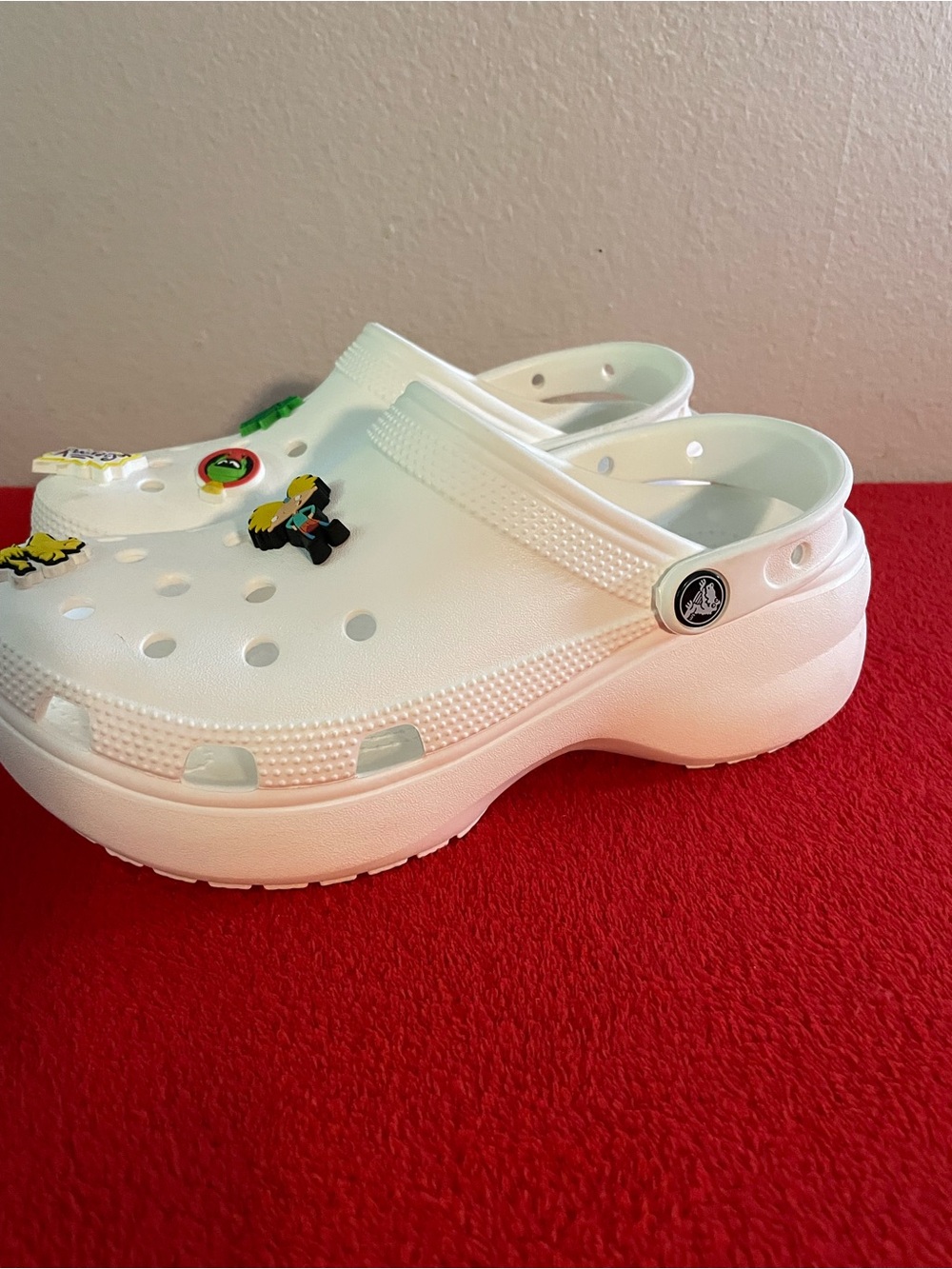 CROCS  White Classic Clog with Decorative Jibbitz size9